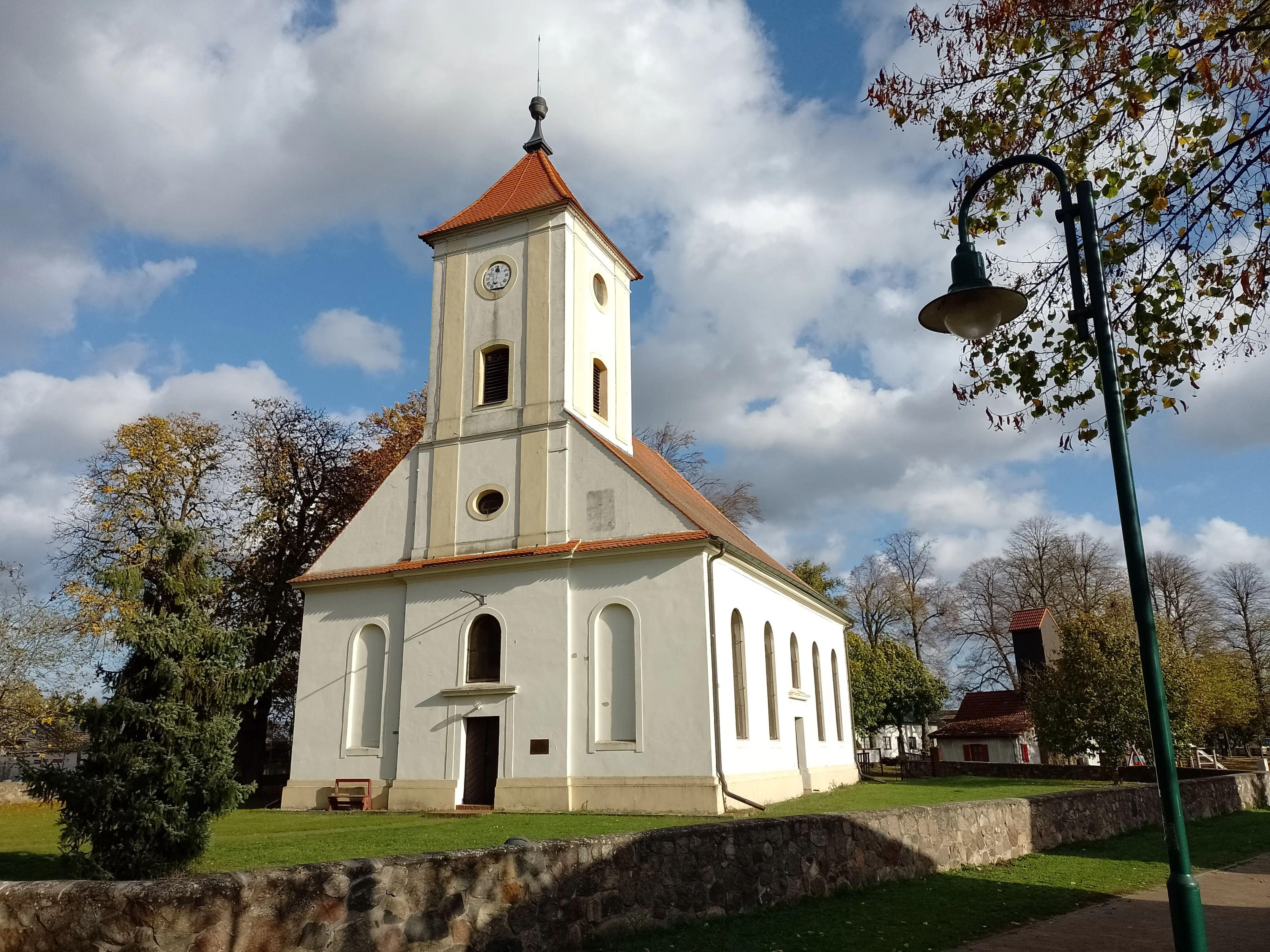 Kirche bei Tag